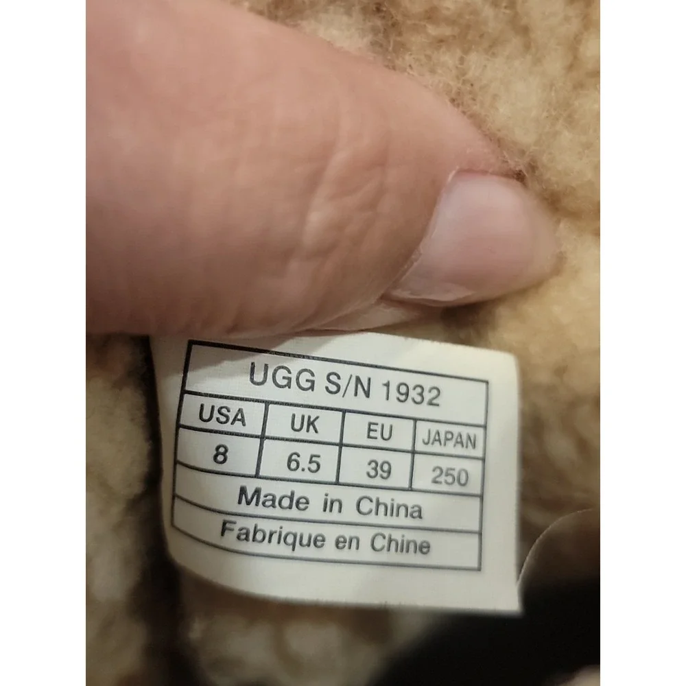 Ugg Women's Caspia 1932 Genuine Shearling Honey Brown Boots Size 8